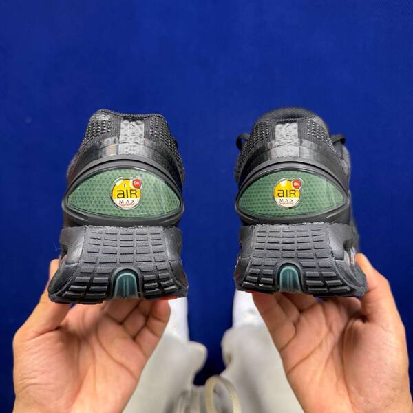 Nike Air Max Dn SP FZ4044-001 Black/Black/Galactic Jade EU 36-45 lifestyle
