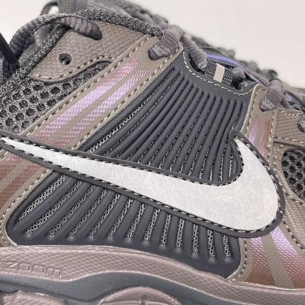 Nike Zoom Vomero 5 HF5793-201 Taupe/Grey with White and subtle Purple accents running