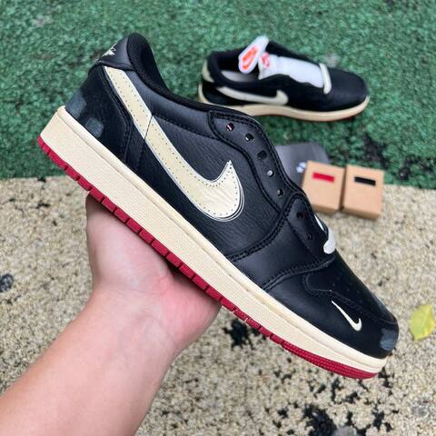 Jordan Air Jordan 1 Retro Low OG Nitro IB8958 001 Black Muslin Varsity Red EU 41 Sneaker - Men's (BS-87153)