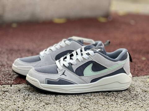 Jordan CMFT Era HQ0506 003 Cold Grey EUR 40 Sneaker - Men's (BS-86978)