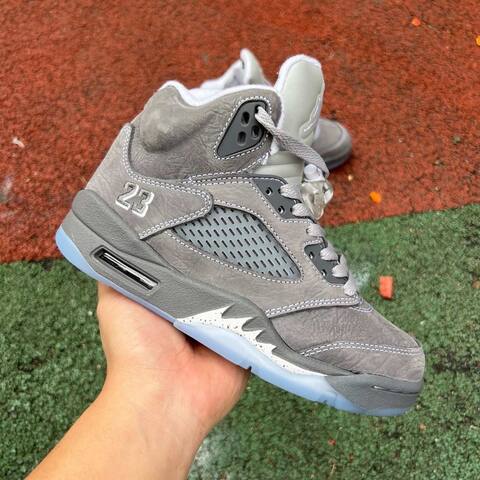 Jordan Air Jordan 5 Retro DD0587 002 Light Graphite White Wolf Grey EU 36 Basketball Shoe - Women's (BS-87295)