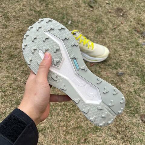 On Running Cloudultra 3 Cream White Neon Yellow Gray US 8 EU 41 UK 7 5 JP 26 Trail Shoe Trail Running Sneakers - Men's (BS-86991)