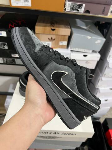 Jordan Air Jordan 1 Low LD8888 015 Black Grey US 8 UK 7 BR 39 5 EUR 41 26 Cm Sneaker - Unisex (BS-87163)