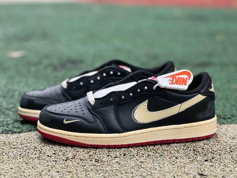 Jordan Air Jordan 1 Retro Low OG Nitro IB8958 001 Black Muslin Varsity Red EU 41 Sneaker - Men's (BS-87153)