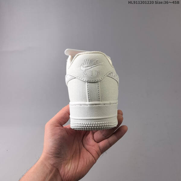 Nike Air Force 1 07 lifestyle