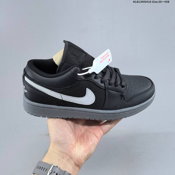 Jordan Air Jordan 1 Low White/Light Smoke Grey EU 36-45 basketball