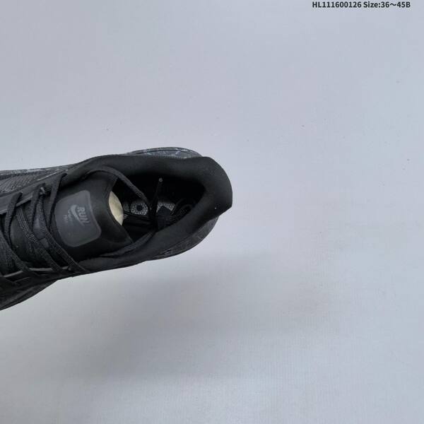 Nike VOMERO PREMIUM ReactX Air Zoom lifestyle