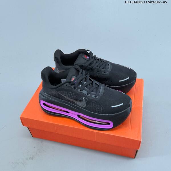 Nike VOMERO PREMIUM ReactX Air Zoom lifestyle