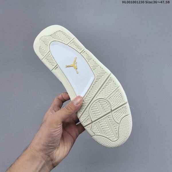 Jordan Air Jordan 4 Retro WMNS "Vivid Sulfur" Sail/White with metallic gold accents EU 36-47.5 basketball