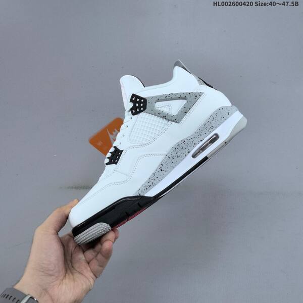 Jordan Air Jordan 4 Retro OG white/black/cement grey EU 40-47.5 basketball