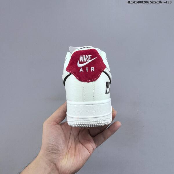 Nike Air Force 1 07 lifestyle
