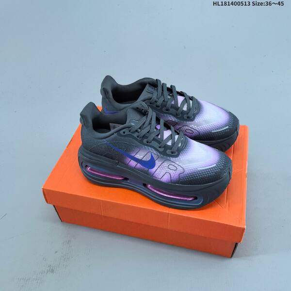 Nike VOMERO PREMIUM ReactX Air Zoom lifestyle