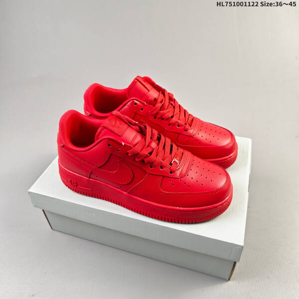 Nike AIR FORCE 1 07 lifestyle