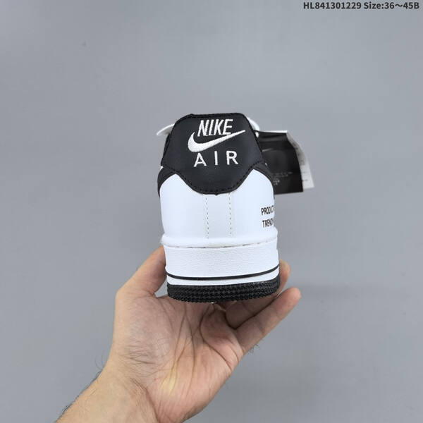 Nike Air Force 1 07 lifestyle