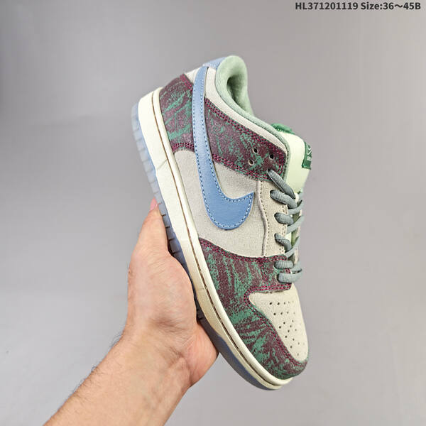 NIKE DUNK SB LOW lifestyle