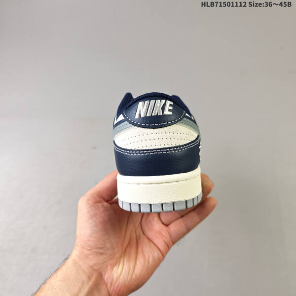 NIKE DUNK SB LOW lifestyle