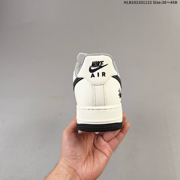NIKE AIR FORCE 1 07 LV8 JP8028-017 lifestyle