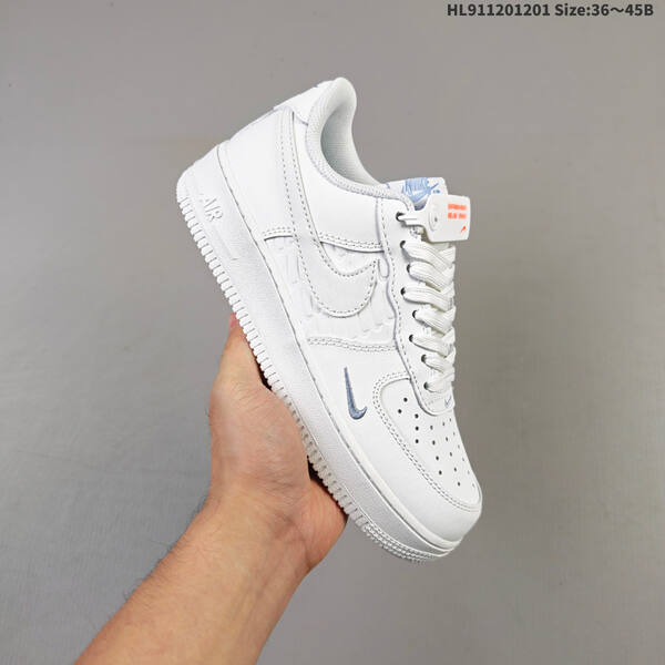 Nike AIR FORCE 1 07 lifestyle