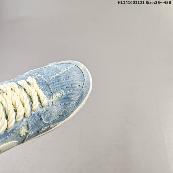 NIKE AIR FORCE 1 07LV LV2288 111 lifestyle