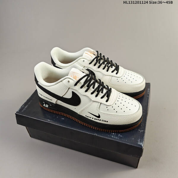 Nike AIR FORCE 1 07 lifestyle