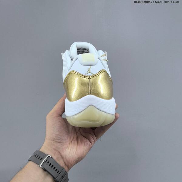 Jordan Air Jordan 11 Retro Low White/Metallic Gold EU 40-47.5 basketball
