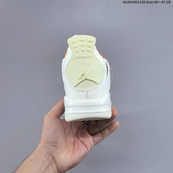 Jordan Air Jordan 4 Retro WMNS "Vivid Sulfur" Sail/White with metallic gold accents EU 36-47.5 basketball