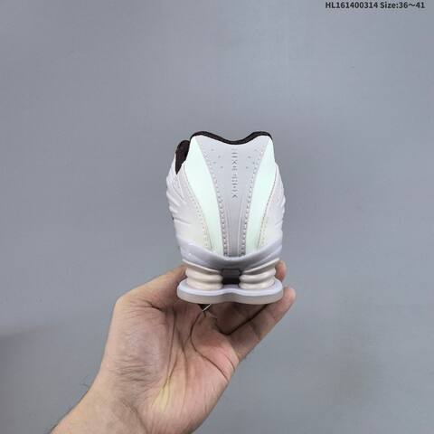 Nike Shox R4 IQ3364-627 Off White Burgundy Light Pink EU 36-41 Sneaker - Unisex (BS-61310)