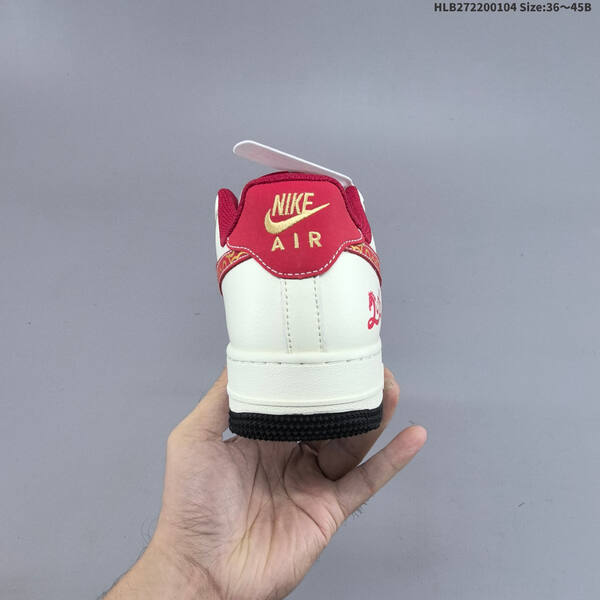 NIKE AIR FORCE 1 07 LV8 MZ9588-820 lifestyle