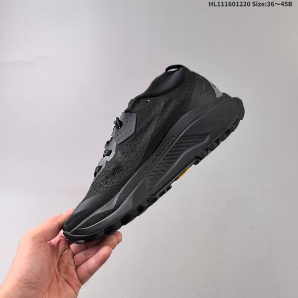 Nike ACG Zegama Trail 2 HV8113-002 triple black light grey black bright pink EU 36 45 trail shoe EU 36-45