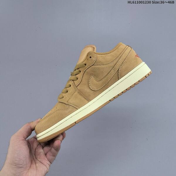 Jordan Air Jordan 1 Low HV4089-200 tan/brown suede with sail midsole and red accents EU 36-40 casual