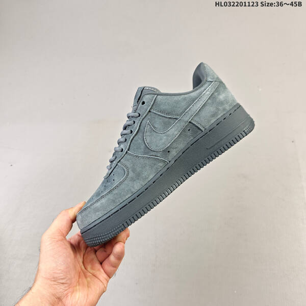 NIKE AIR FORCE 1 07 LV8 DF0188-1 lifestyle