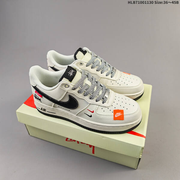 Nike AIR FORCE 1 07 For lifestyle
