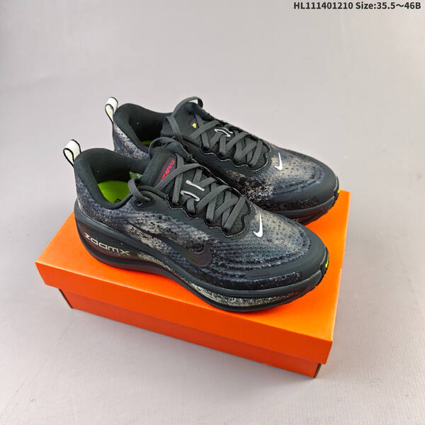 Nike VOMERO PLUS run Nike VOMERO 18 IM6011 060 35 5 lifestyle