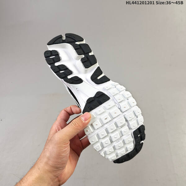 Nike Zoom Vomero 5 white black grey EU 36-45 running shoe