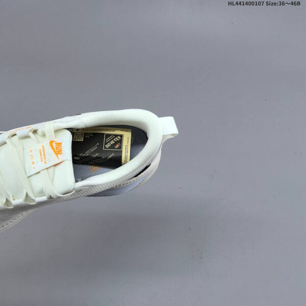 Nike VOMERO 18 GTX ReactX Air Zoom lifestyle
