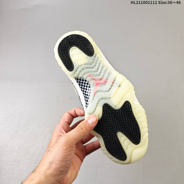 Jordan Air Jordan 11 Retro Low White/Black snakeskin EU 36-46 basketball