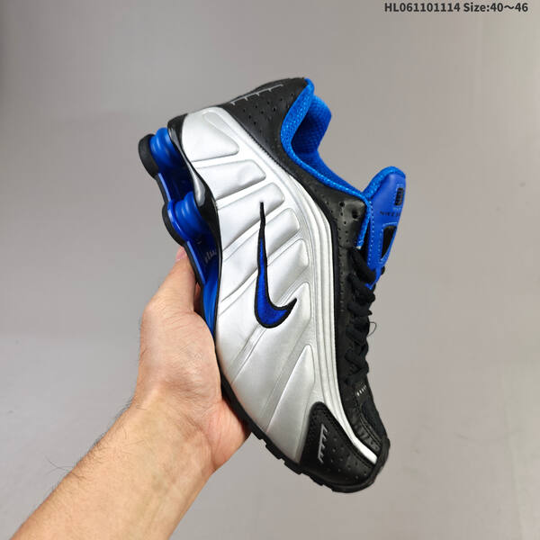 NIKE SHOX R4 lifestyle