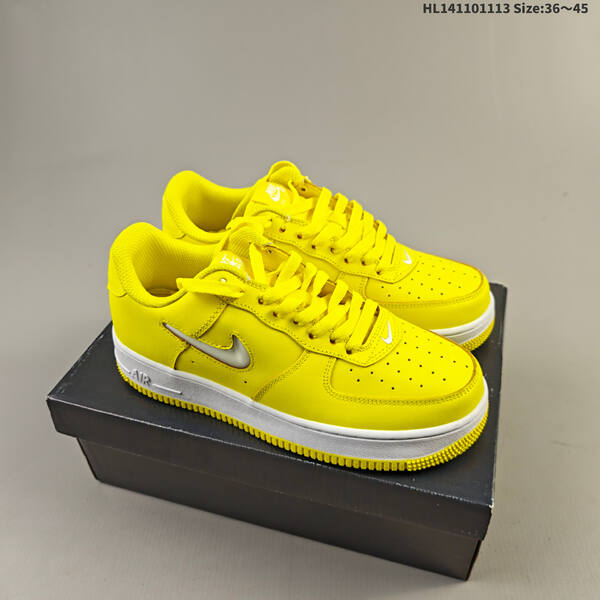 Nike AIR FORCE 1 07 lifestyle