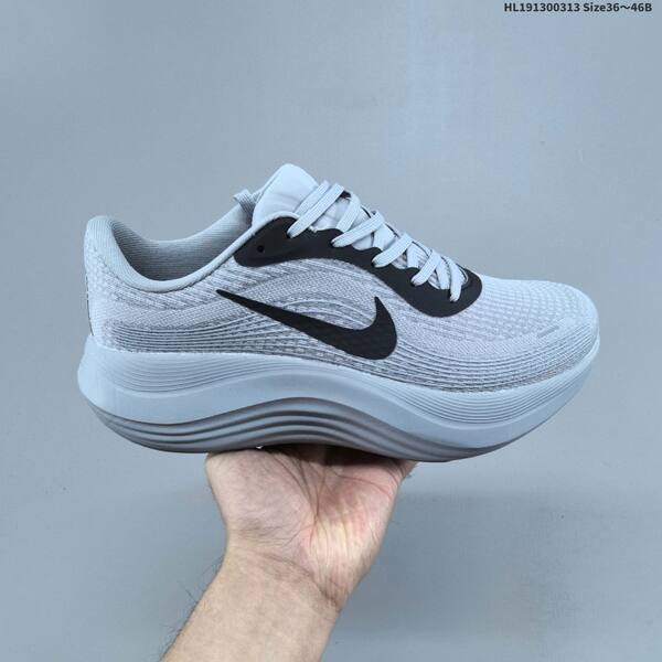 Nike Journey Run black white red EU 36-46 running shoe