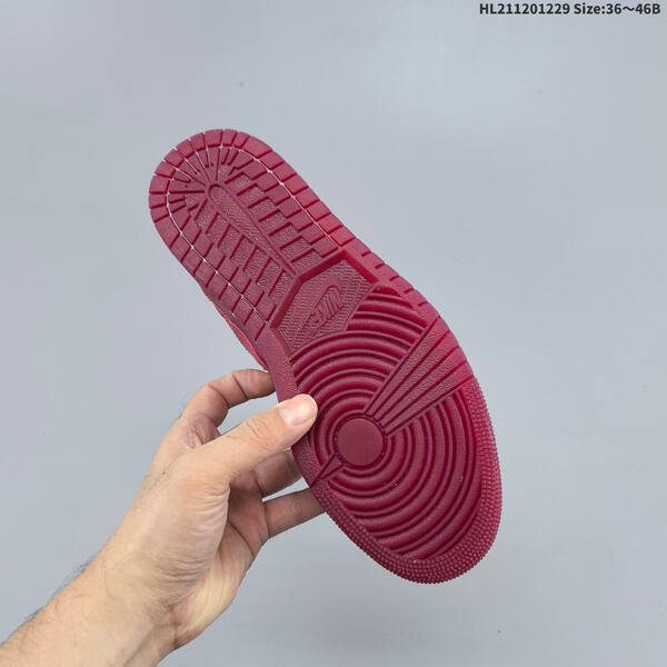 Nike Air Jordan 1 Low OG burgundy/red 36-46 lifestyle