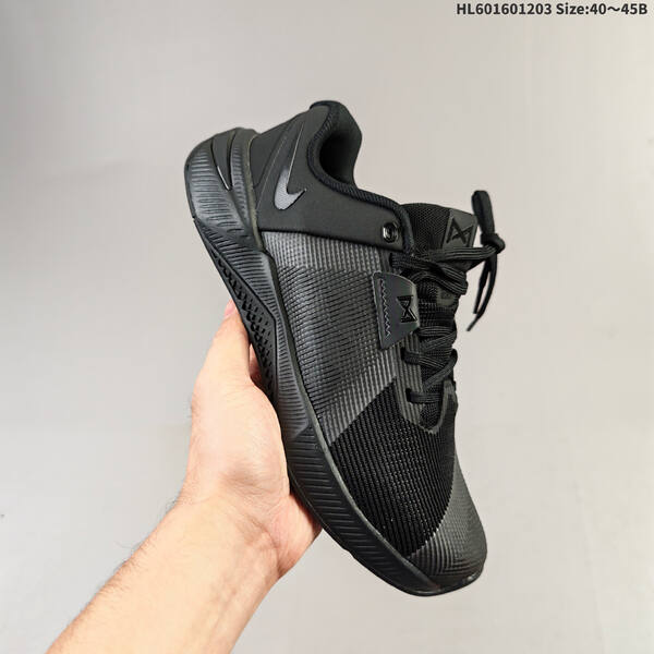 NIKE METCON 10 Hyperlift lifestyle