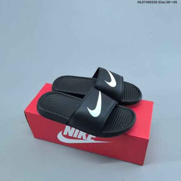 Nike Benassi Swoosh white black EU 36-45 slides