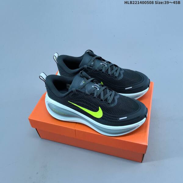 Nike Vomero Plus ReactX Air Zoom white black EU 36-45 running shoe