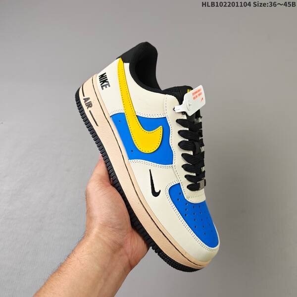 Nike Air Force 1 Low Levi s MZ9 lifestyle