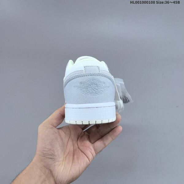 Jordan Air Jordan 1 Low Paris white/light grey EU 36-45 lifestyle