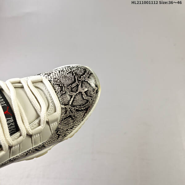Jordan Air Jordan 11 Retro Low White/Black snakeskin EU 36-46 basketball