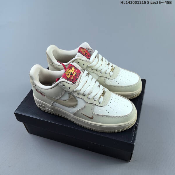 Nike Air Force1 07 low supreme lifestyle