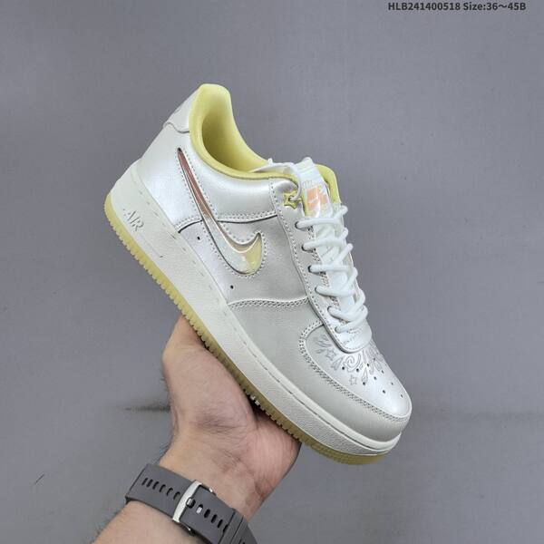 Nike Air Force 1 07 metallic silver pale yellow white EU 36-45 sneaker
