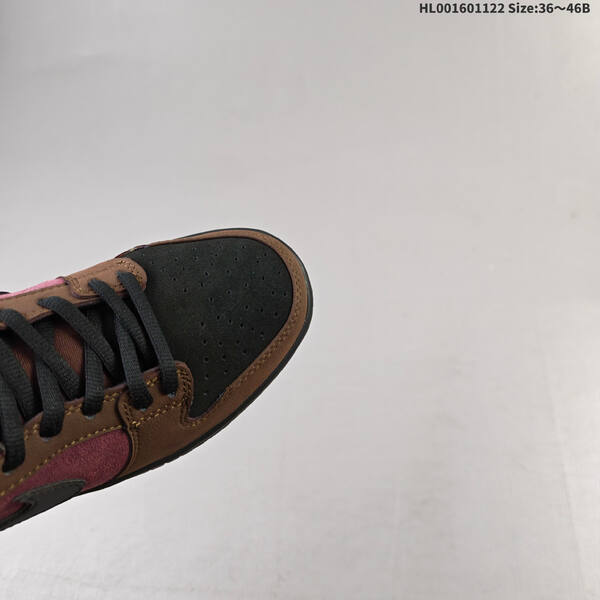 Nike SB Dunk Low Premium Valentine s Day SB Burgundy Crush lifestyle