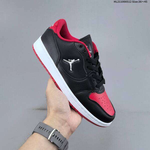 Jordan Court Legacy white / black / red EU 36-45 casual
